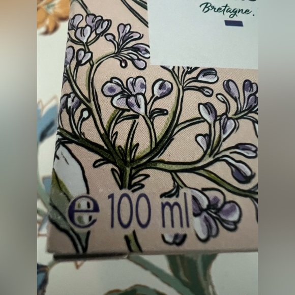 Yves Rocher FLEURS DES SENTIERS Limited Edition - Picture 5 of 14